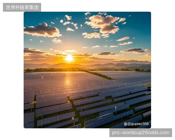 西安国际足球中心屋顶的光伏矩阵，隆基绿能如何保证极端天气下的电网接入稳定性